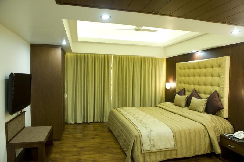 Hotel The Ocean Pearl Mangaluru Exterior foto